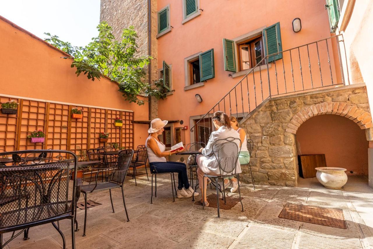 Albergo Falterona Stia Buitenkant foto